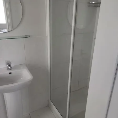 Class 5 Double Bed *