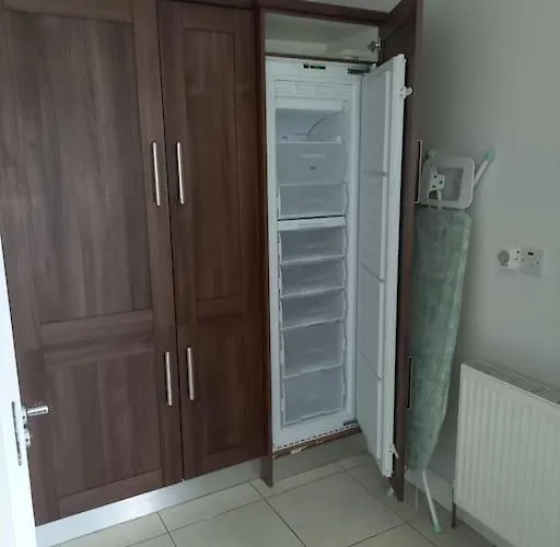 Class 5 Double Bed Feriehus *