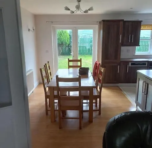 Class 5 Double Bed * Buncrana